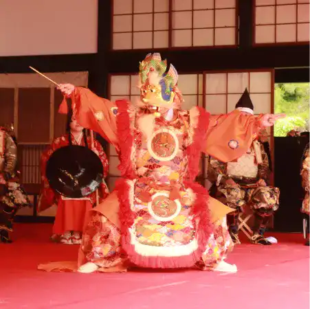 湯西川温泉平家大祭で披露される蘭陵王の舞踊